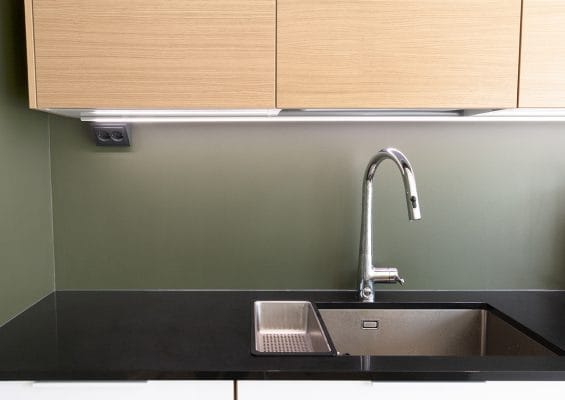 Led nauhan asennus