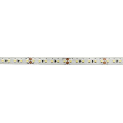 Nahaufnahme eines weißen LED-Leuchtbandes mit einzelnen LED-Lampen und Kupferkontakten für effiziente Beleuchtung.