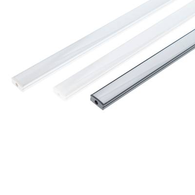 Nahaufnahme eines weißen rechteckigen LED-Leuchtbandes mit Befestigungsloch, ideal für energieeffiziente Beleuchtungslösungen zu Hause.