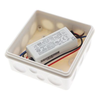 Weiße LED-Beleuchtungsanschlussdose mit elektronischer Stromversorgung, interne Verdrahtung für den Anschluss der LED-Leuchte.