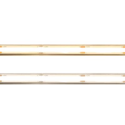 Horizontale LED-Streifen: einer mit warmweißem, einer mit kaltweißem Licht, Farbtemperaturvergleich im Display