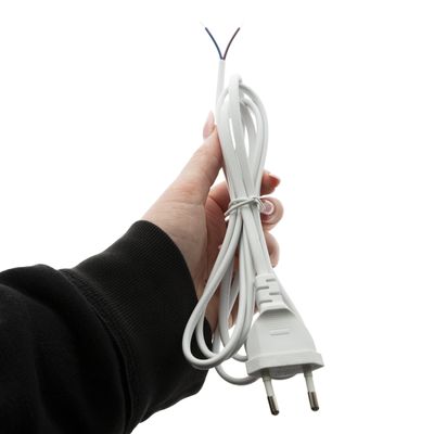 3m Kabel, weiß, mit Stecker