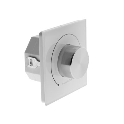 Silberfarbener Dreh-Dimmschalter mit weißer Platte mit Push-on/Off-Funktion, ideal zur Steuerung von LED-Beleuchtung.