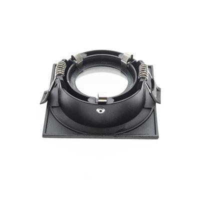 Schwarzer quadratischer Einbaustrahler mit Metallfedern, präsentiert vor weißem Hintergrund, ideal für moderne LED-Beleuchtungsanlagen.