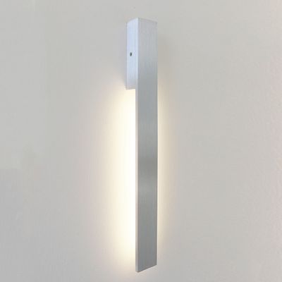 Line 400 Wandleuchte mit Beleuchtung.