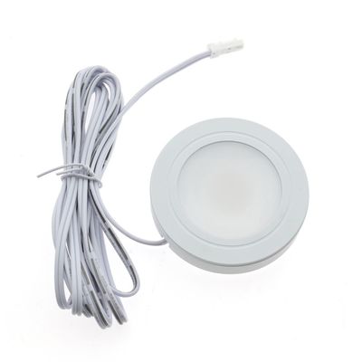 Runde weiße LED-Scheibenleuchte mit verdrilltem weißen Kabel für vielseitige und effiziente Beleuchtung. Perfekt für Unterschrank-, Display- oder Akzentbeleuchtung.