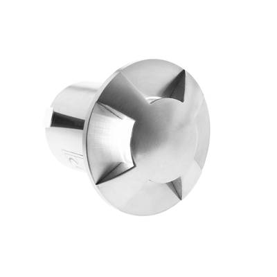 Nahaufnahme eines glänzenden LED-Downlights aus Metall mit sternförmigen Einkerbungen auf einer flachen Oberfläche, isoliert auf weißem Hintergrund.