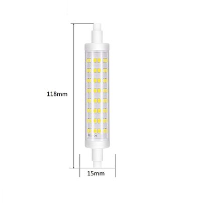 Nahaufnahme einer LED-Lampe mit klarem Gehäuse, das die gelben Dioden erkennen lässt; Abmessungen 118 mm x 15 mm. Perfekt für effiziente und moderne Beleuchtungslösungen.
