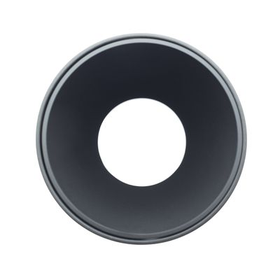 Draufsicht auf einen runden, trichterförmigen schwarzen LED-Sockel mit heller weißer Mitte für Beleuchtungslösungen im privaten oder gewerblichen Bereich.