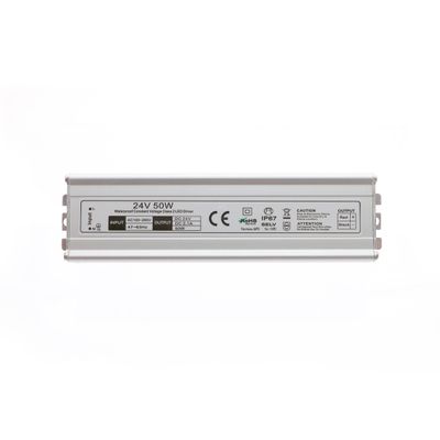 LED-Controller, 24V 50W, rechteckig; Frontplatte mit Zertifizierungsetiketten und Spezifikationen, ideal für effiziente und zuverlässige LED-Beleuchtungslösungen.