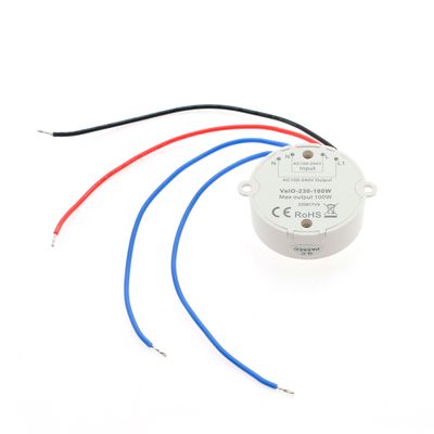 LED-Beleuchtungsmodul mit rotem, schwarzem und blauem Kabel; gekennzeichnet mit 230V-240V, maximale Leistung 100W. ROHS und CE zertifiziert für Sicherheit und Effizienz.