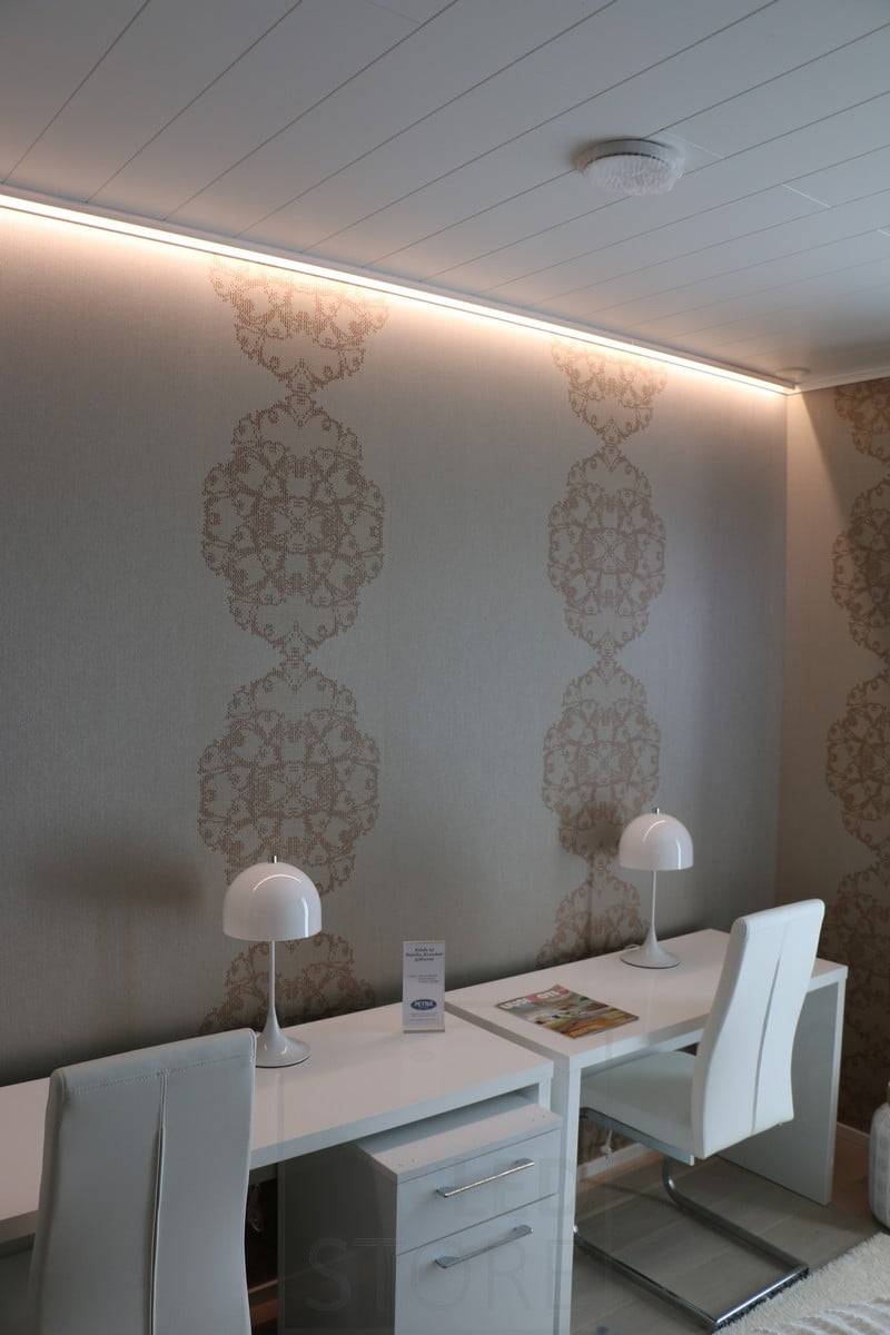 Wohnungsbau-Messe 2015: Led-Band hinter 30 mm Leiste. Ledstore.fi