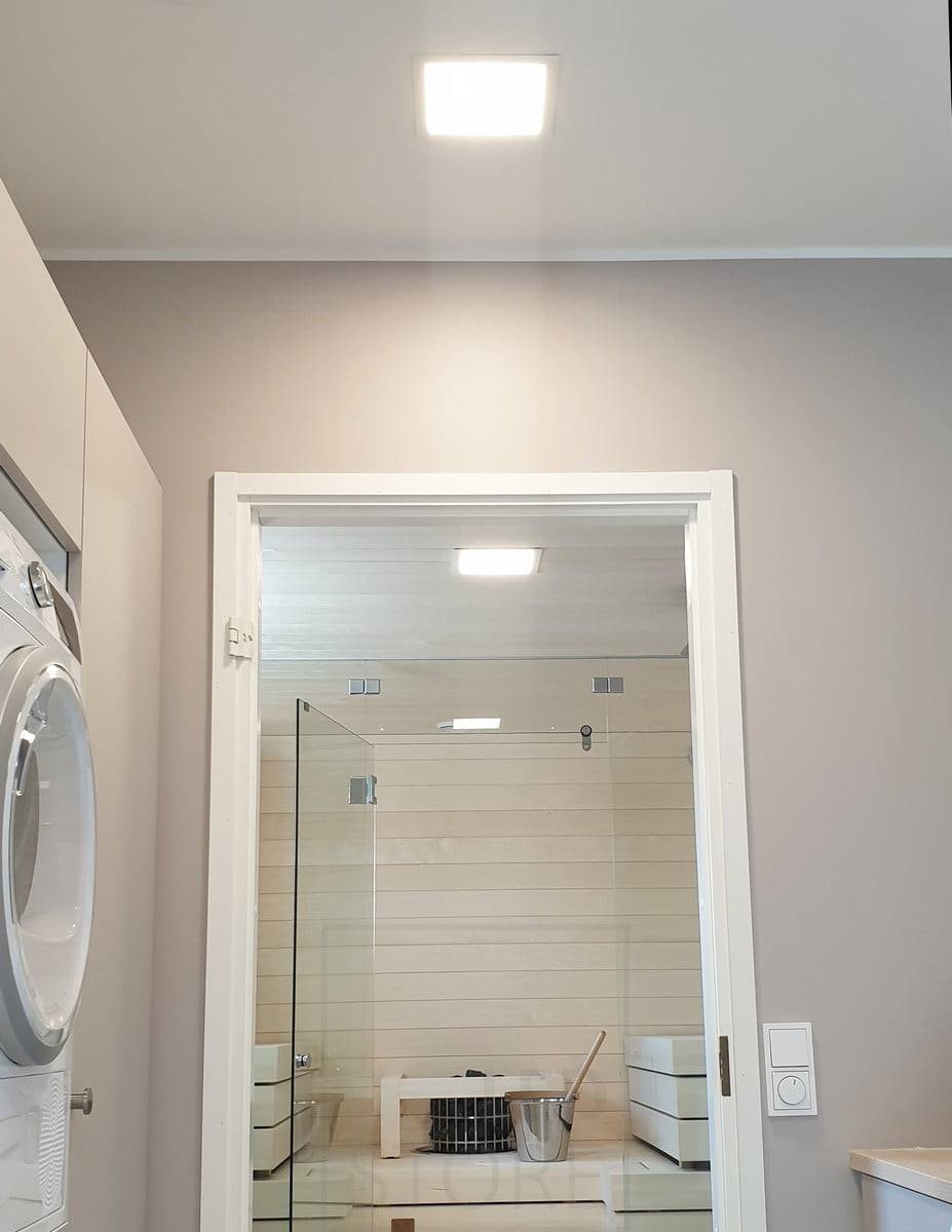 Wohnungsmesse 2020: 200x200 LED-Panel an der Decke. Ledstore.fi