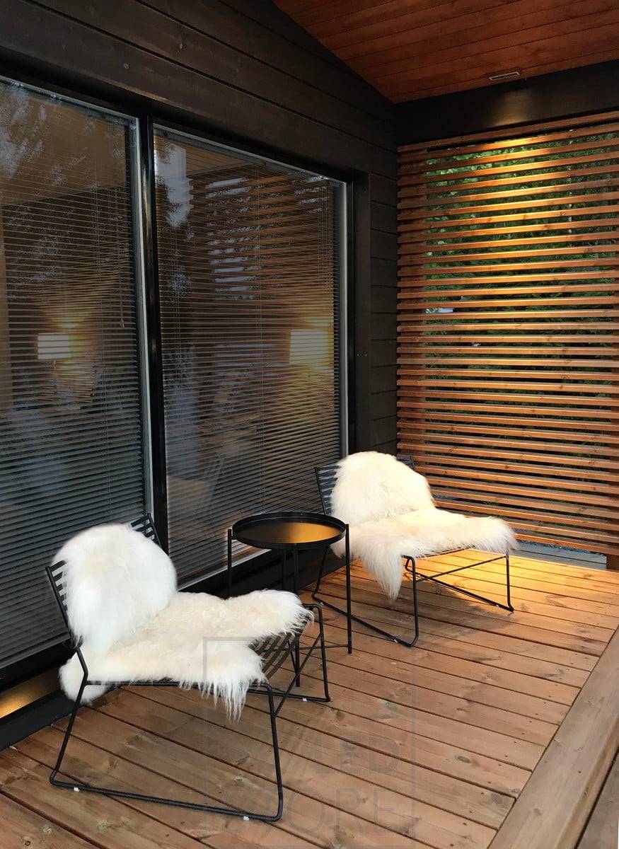 Led LINJA 5 Spot für die Hervorhebung des Randes. Das Licht des Spots ist sehr engwinklig und daher ideal für die Akzentbeleuchtung. Ledstore.fi