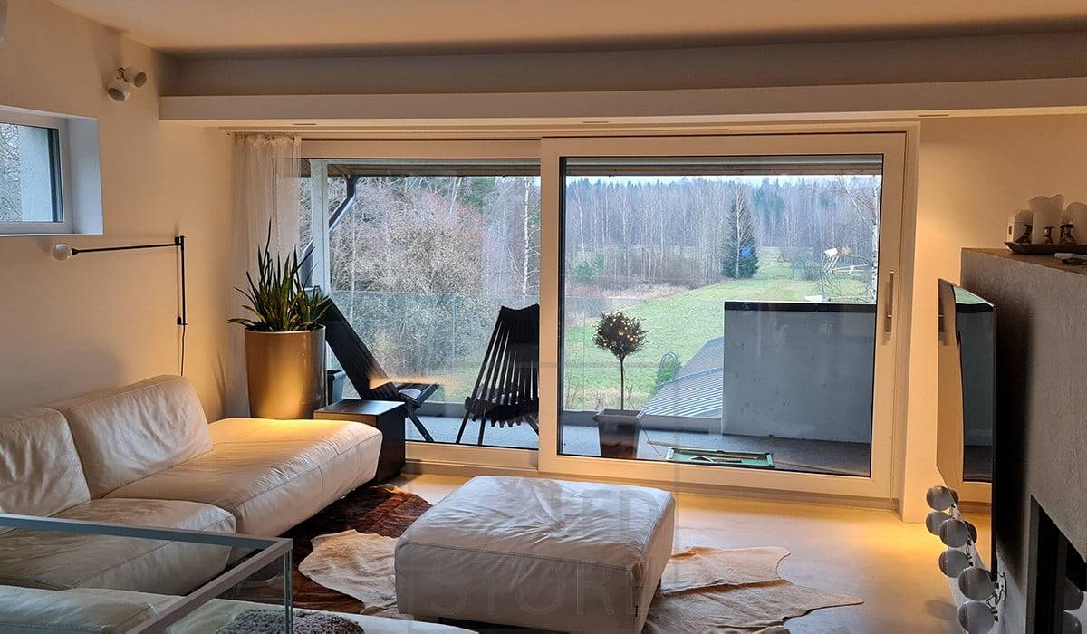 Led LINJA 5 Spots in einer versenkten Box für Stimmungsbeleuchtung im Wohnzimmer. Ledstore.fi
