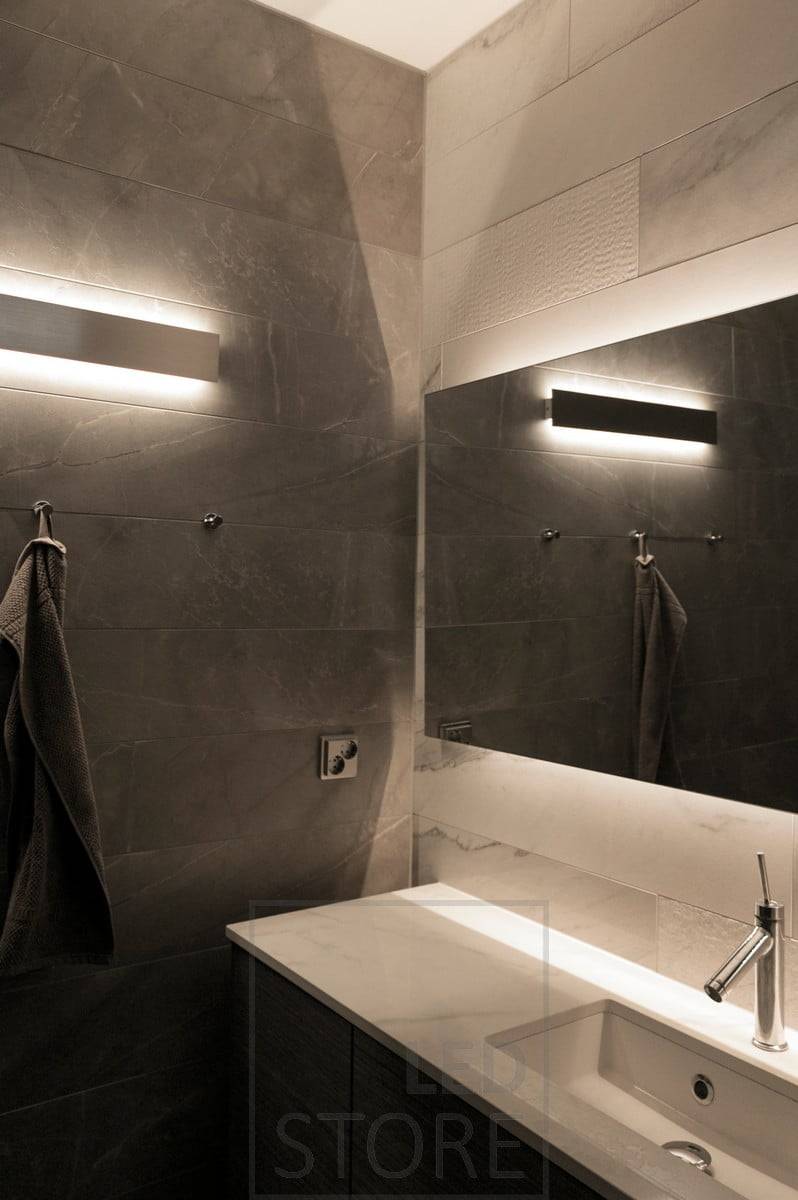 Die schlichte Wandleuchte STRAIGHT spendet Licht in zwei Richtungen und ist auch für Badezimmer geeignet (IP44). Ledstore.fi