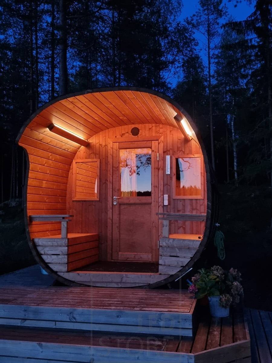 Ambiente Beleuchtung für die Sauna mit indirektem Licht. Ledstore.fi
