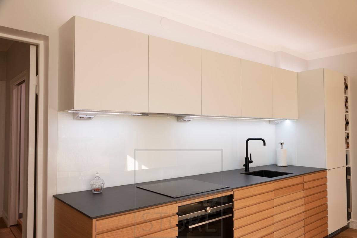 Küchenbeleuchtung und Stimmungslicht mit LED-Lichtbändern. Ledstore.fi