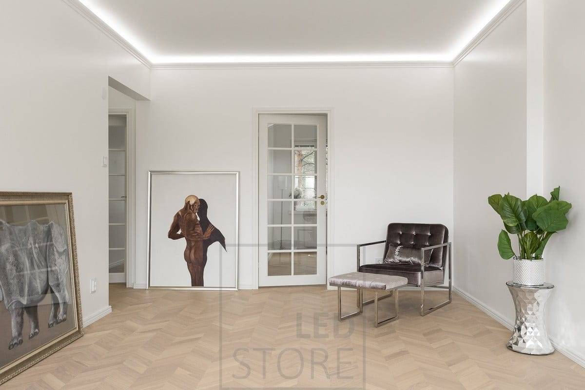 LED-Band in der Innenarchitektur bringt Stil an die Deckenleiste