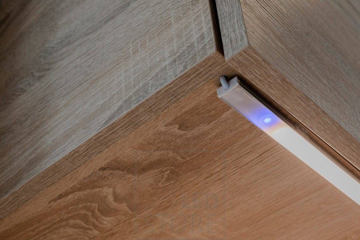 LED-Leiste für Küchenunterschrank mit Touch-Timer