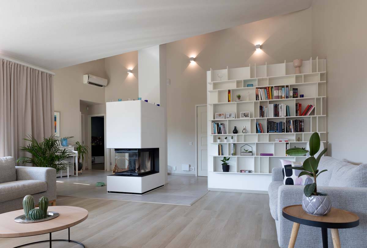 Led Wandleuchten im Wohnzimmer in hohen Räumen