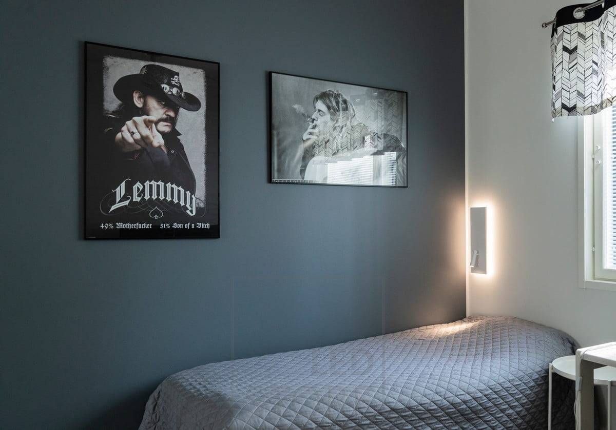 Weißes NIGHT Nacht- und Leselicht, auch in schwarz erhältlich. Warmes 3000K Licht. Ledstore.fi
